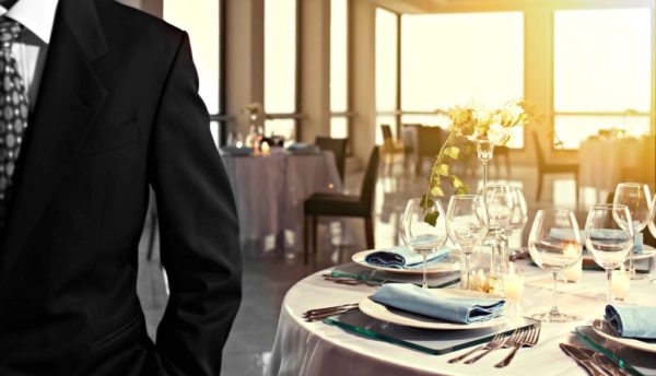 Aventura continuă, construiesc un restaurant.jpg Sursa: fb-expressoft Aventura continuă, construiesc un restaurant