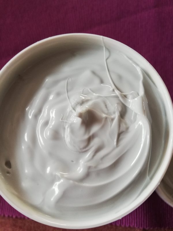 Ritualul (meu) de remodelare cu Glemis (P).jpg Sursa: arhiva personală Ritualul (meu) de remodelare cu Glemis (P)