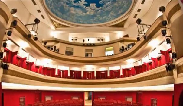 Frumoasa nebunie a adolescenței! 1 teatru Frumoasa nebunie a adolescenței!