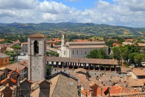 Trei destinații de vacanță, trei dorințe 6 Gubbio sursa foto Christian Tour.ro