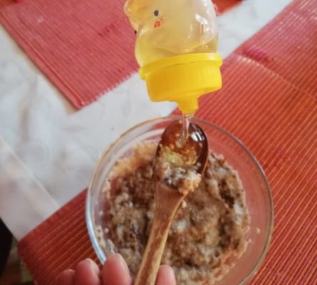 Remedii, tratamente, rețete naturiste.jpg Sursa: arhivă personală Remedii, tratamente, rețete naturiste