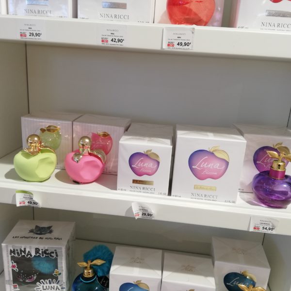 Poveste din vacanță: Parfum și prietenie.jpg Sursa: arhiva personală Poveste din vacanță: Parfum și prietenie