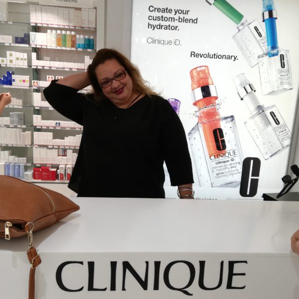 Poveste din vacanță: Parfum și prietenie.jpg Sursa: arhiva personală Poveste din vacanță: Parfum și prietenie