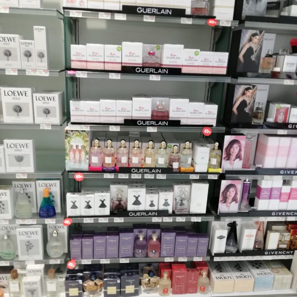Poveste din vacanță: Parfum și prietenie.jpg Sursa: arhiva personală Poveste din vacanță: Parfum și prietenie