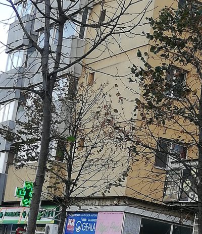   Orașul în culorile și luminile reclamelor smar(t)soft