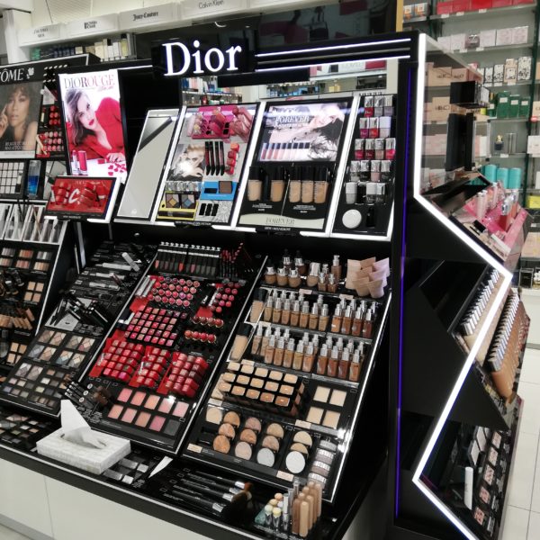 IMG 20191119 152222 Frumusețe strălucitoare, modernă, sublimă cu Dior