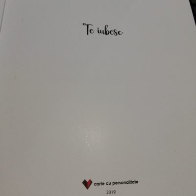 IMG 20191201 190924 BURST001 COVER Povestea cadoului unic: carte cu personalitate