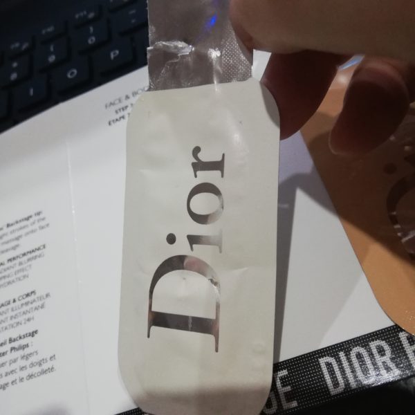 IMG 20191230 210849 Frumusețe strălucitoare, modernă, sublimă cu Dior