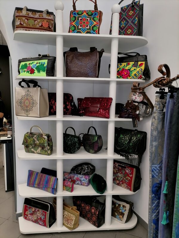 Creațiile designerului Liza Panait - succesul garantat Sursa: arhiva personală IMG 20200915 152519 Creațiile designerului Liza Panait - succesul garantat