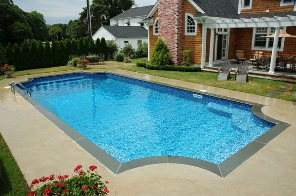 piscina termoizolata isoblok 4 Piscina proprie - vacanța continuă de acasă