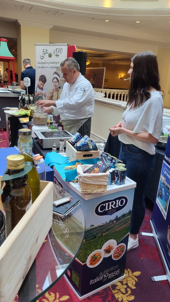 20220608 113845 Savoare și normalitate - Food Bloggers 2022