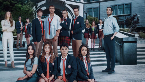 Top 13 Seriale Romantice Turcești Sursa: Netflix Duy Beni Top 13 Seriale Romantice Turcești