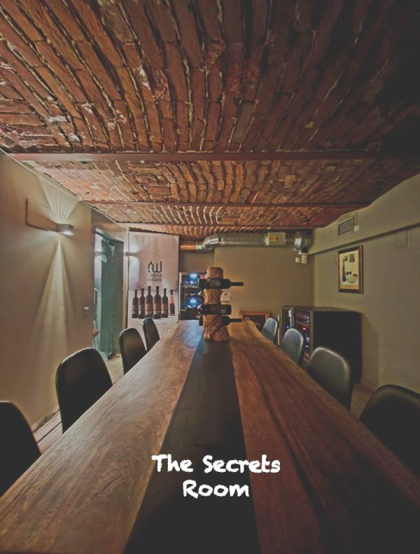 306169373 5129981943794749 3075956176010537042 n Petrecerea de Oscar & vinuri alese: Corks