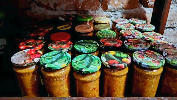 20240930 145421 Zacuscă și alte bunătăți din cămară