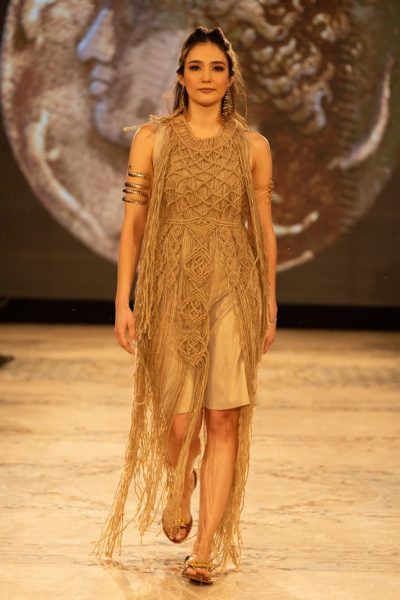 Sarmizegetusa by Liza Panait Sursa: Facebook Liza Panait 470198654 1124748562347721 942438919802813106 n Sarmizegetusa by Liza Panait - lansare, spectacol eveniment