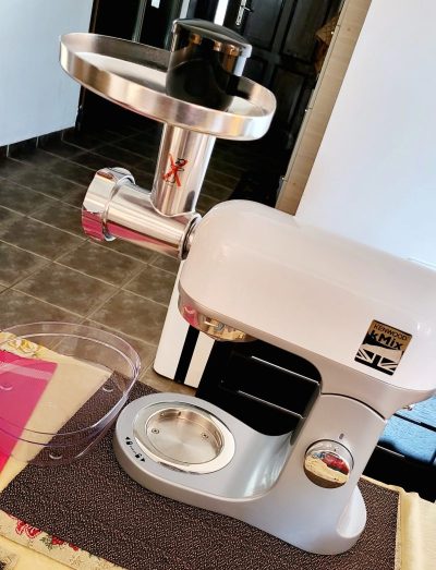 Robotul Kenwood KMix Sursa: arhiva personală robotul kenwood