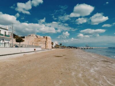 pexels kypros georgiou 706126278 18910099 Relaxare pe malul Mediteranei - plajele din Larnaca