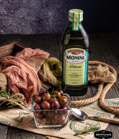 Magia uleiului Monini - povestea gustului de Crăciun Sursa: monini ulei masline Monini2 e1762783196740 Magia uleiului Monini - povestea gustului de Crăciun