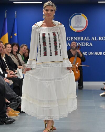 ”Rădăcini” la Londra.jpg Sursa: revista tango a BSP 1648 e1791561415987 ”Rădăcini” la Londra: când dorul de România devine artă